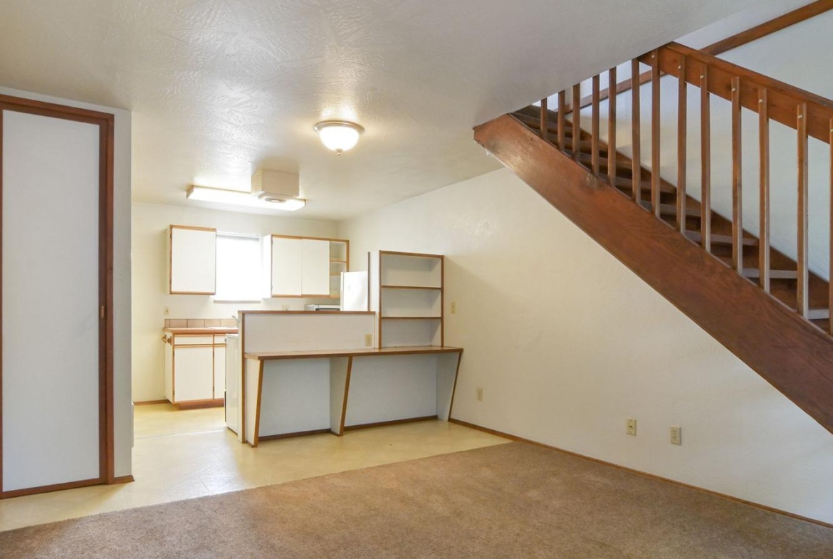1585 Ferry Alley #1 | 3