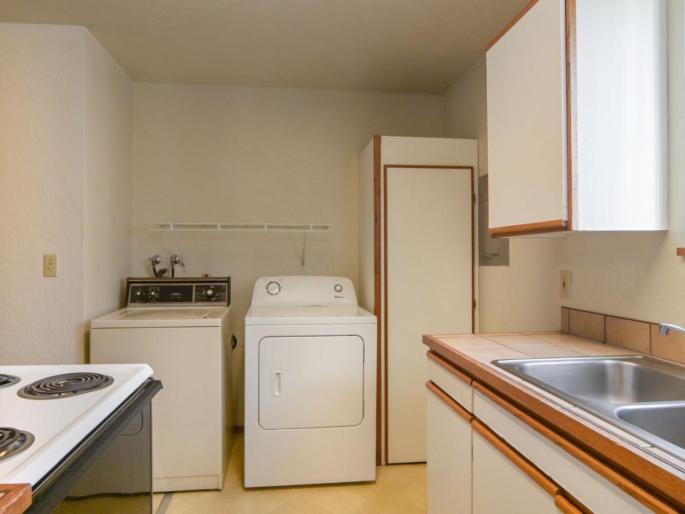 1585 Ferry Alley #1 | 6
