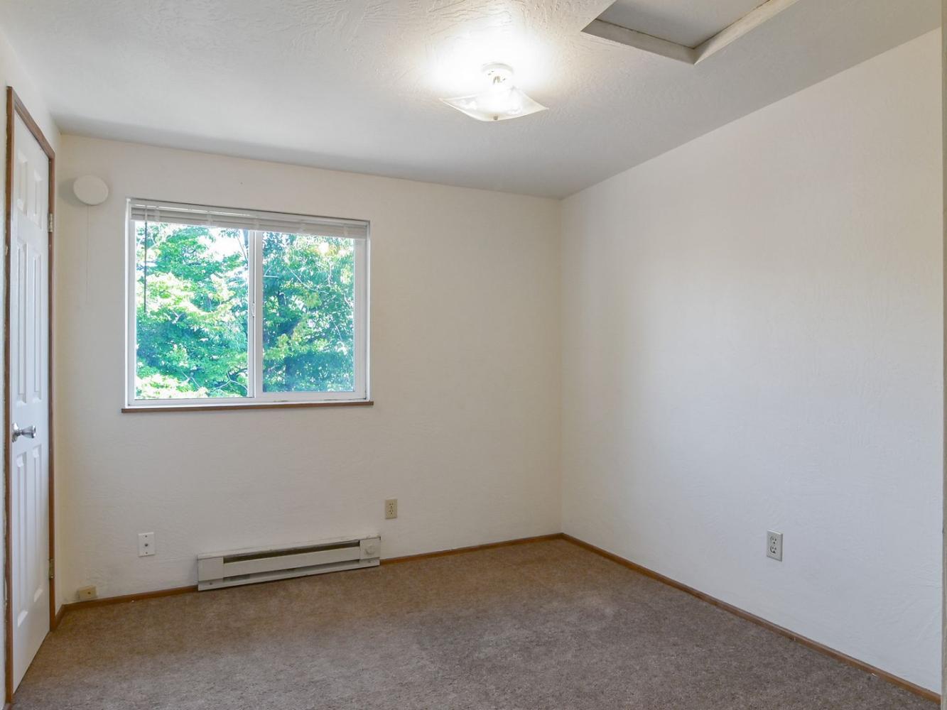 1585 Ferry Alley #1 | 9