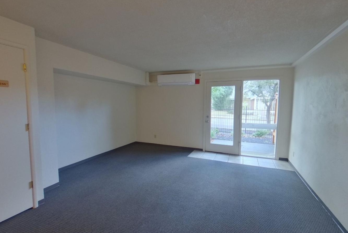 1695 Patterson Street #8 | 3