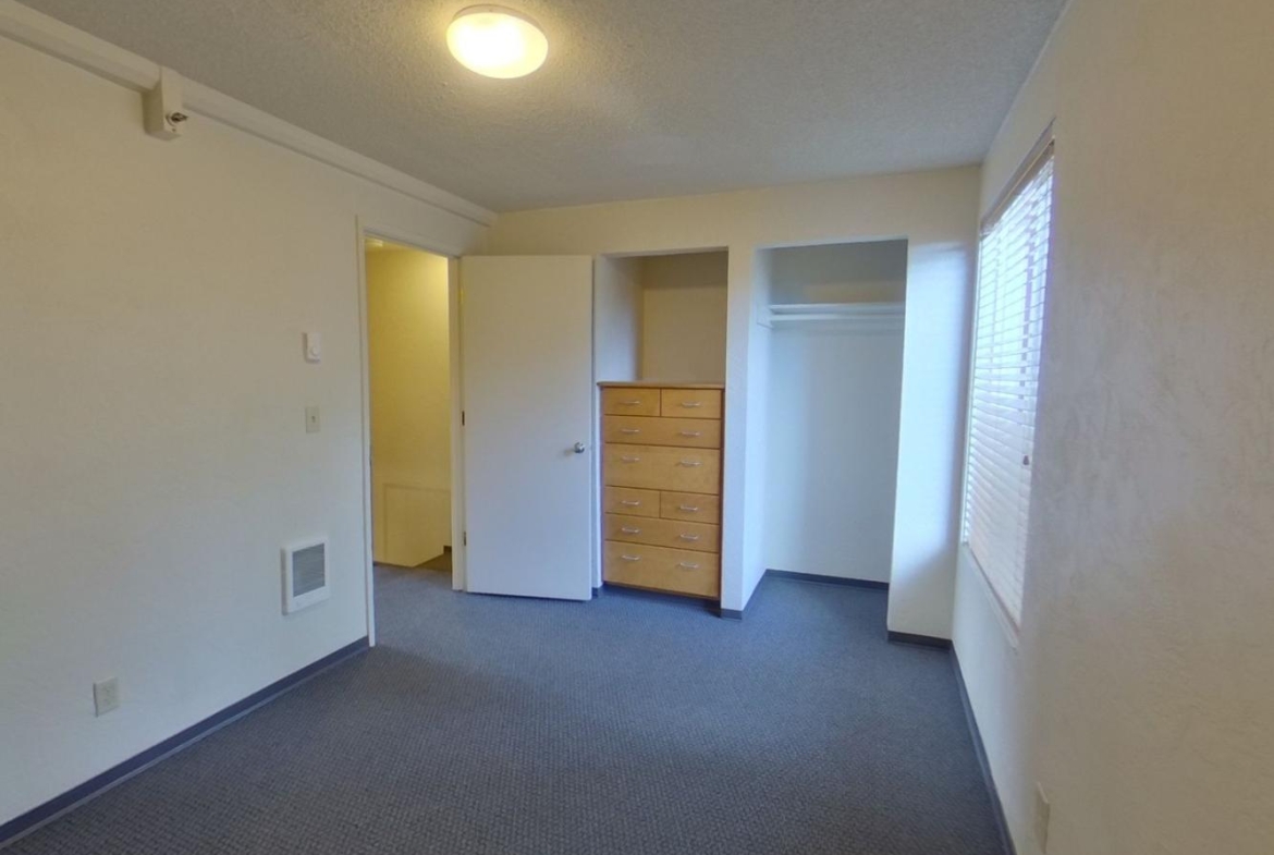 1695 Patterson Street #8 | 6