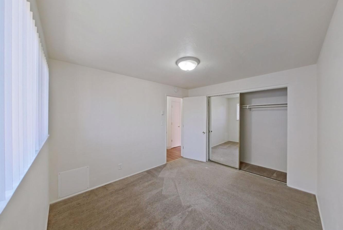 1844 Kincaid Street, 7 | 5