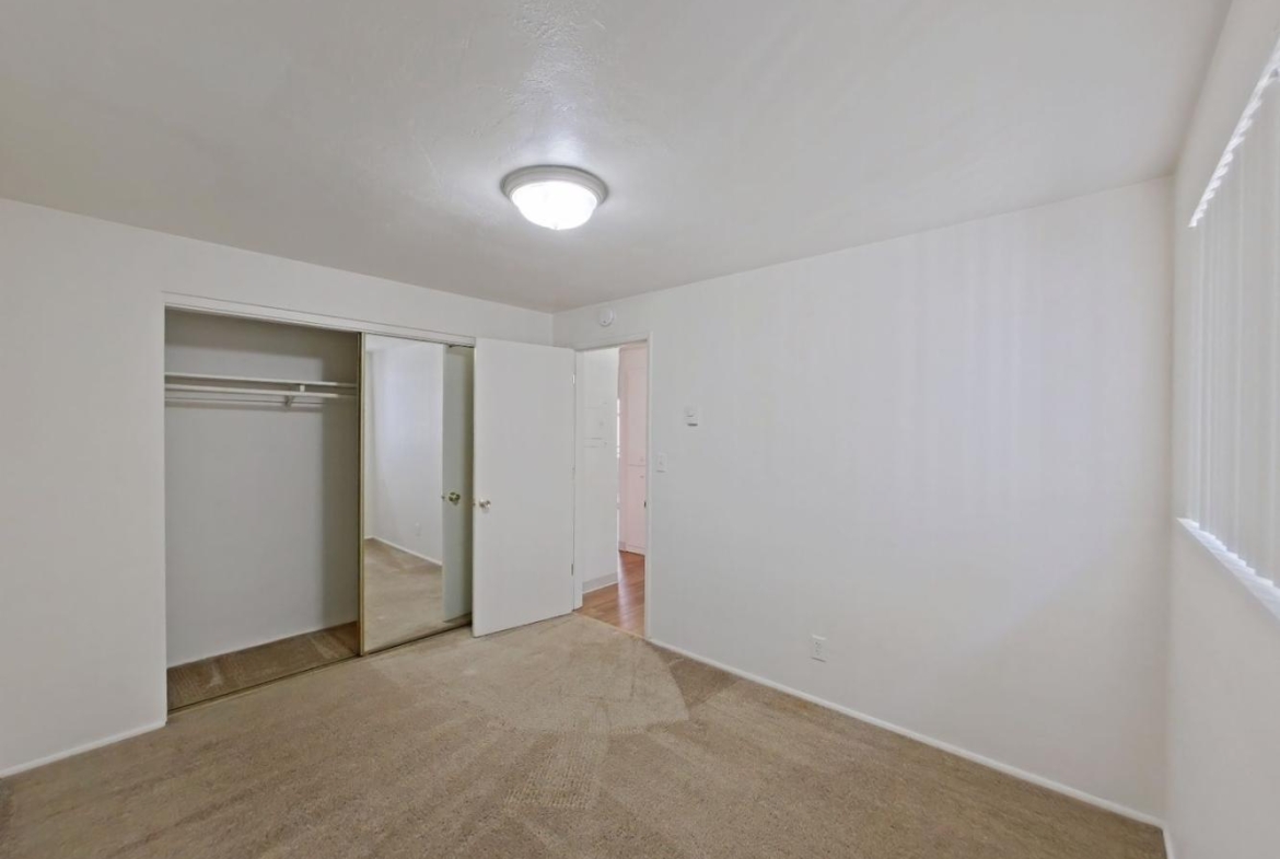 1844 Kincaid Street, 7 | 7