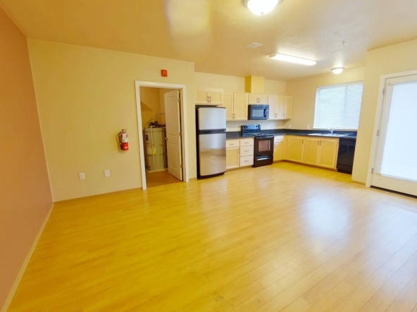 362 E 12th Ave #402 | 8