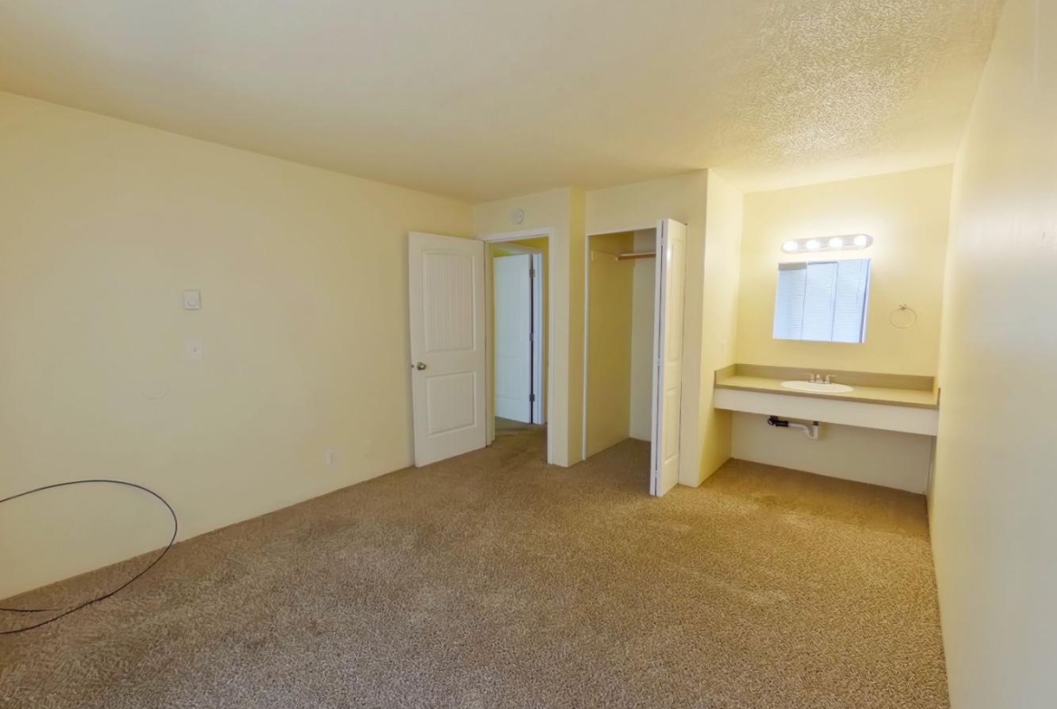 430 East 15th Ave #4 | 6