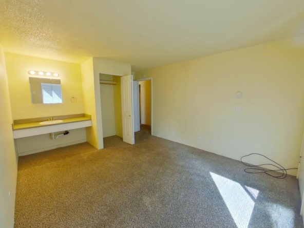 430 East 15th Ave #4 | 7