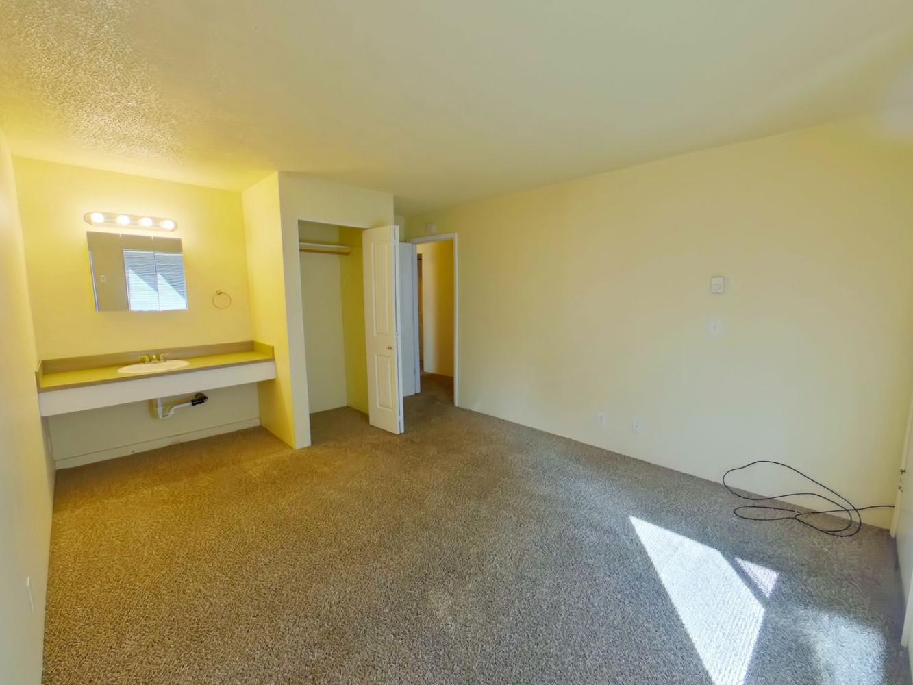 430 East 15th Ave #4 | 7