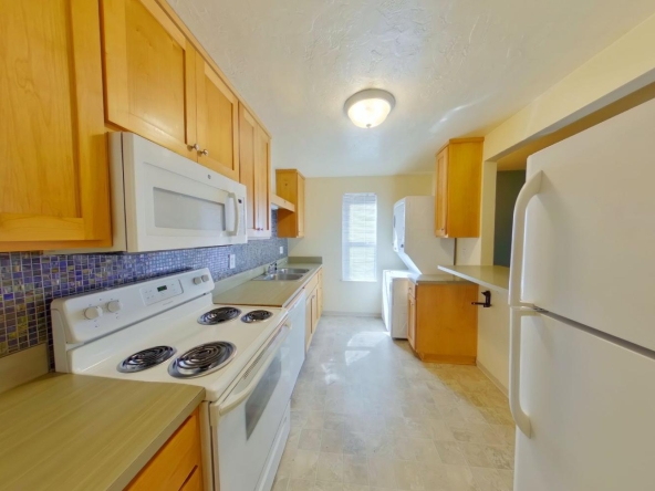 430 East 15th Ave #4 | 8