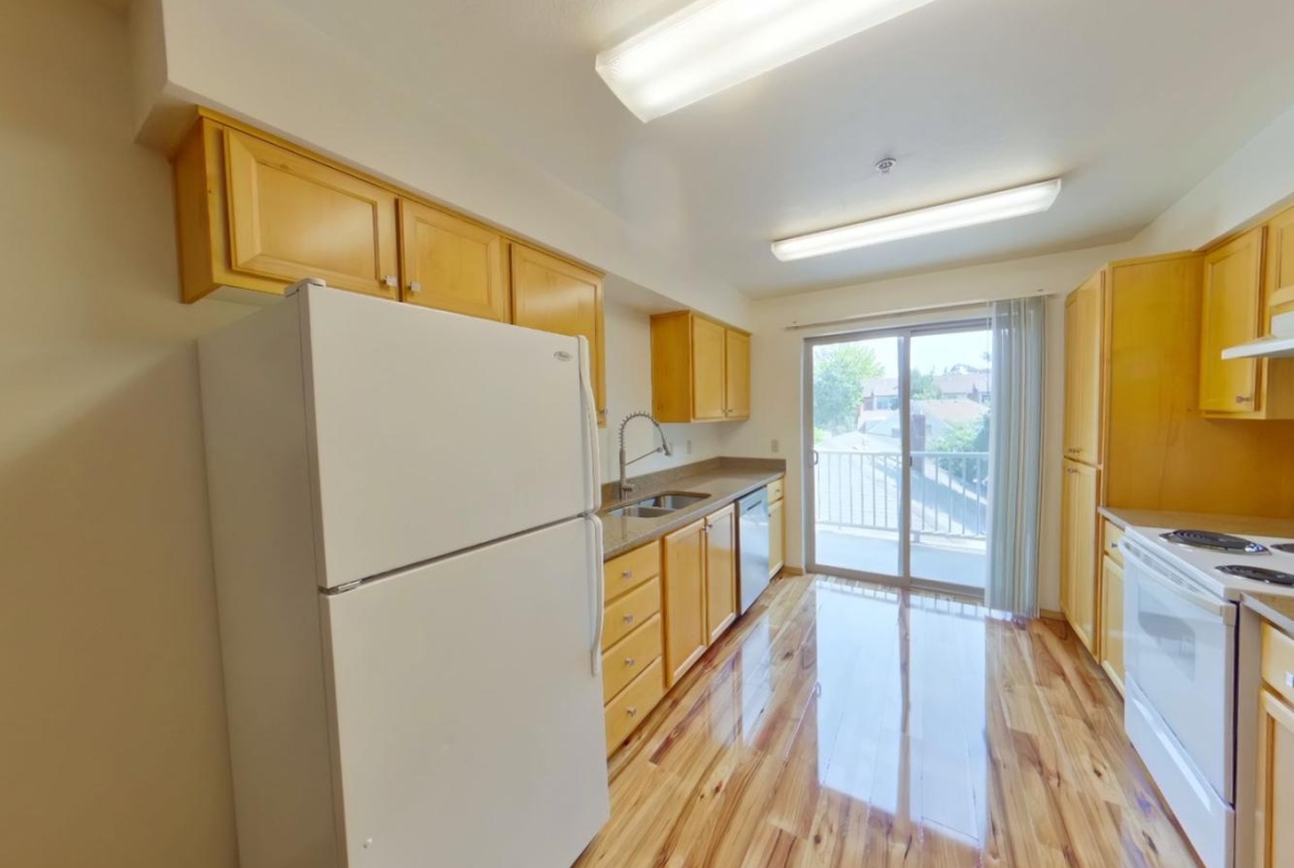 460 E 14th Ave #11 | 2