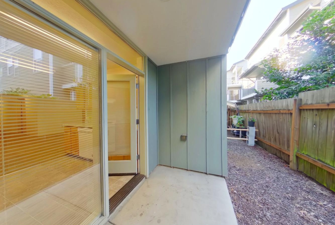 460 E 14th Ave #2 | 9