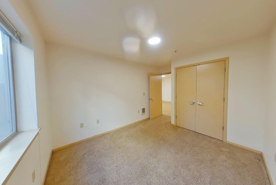 460 E 14th Ave #2 | 7