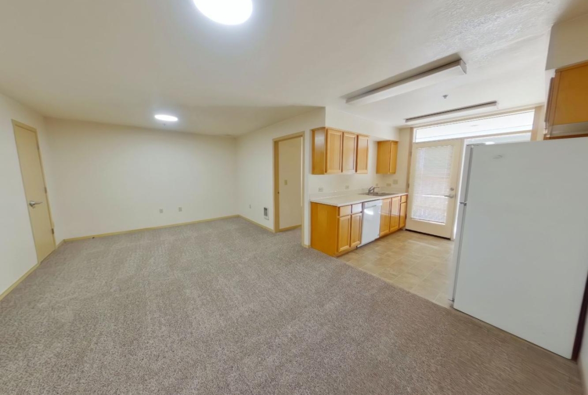 460 E 14th Ave #4 | 1