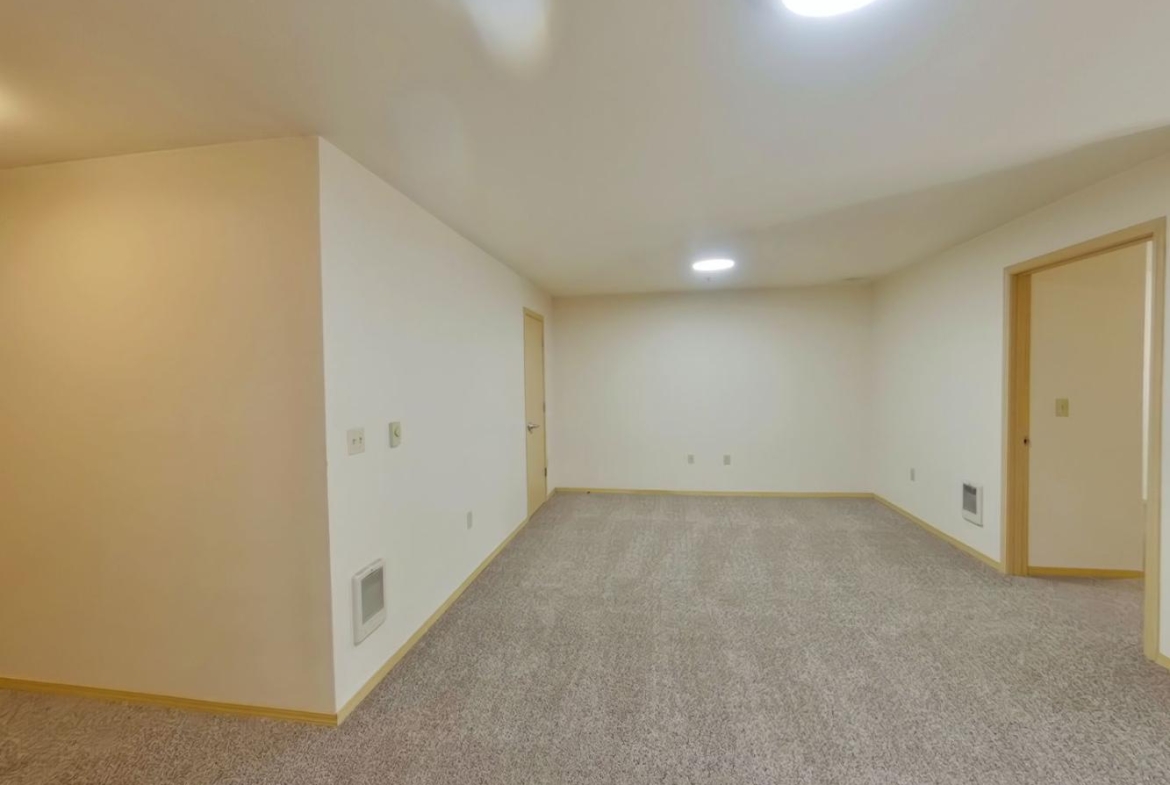 460 E 14th Ave #4 | 2