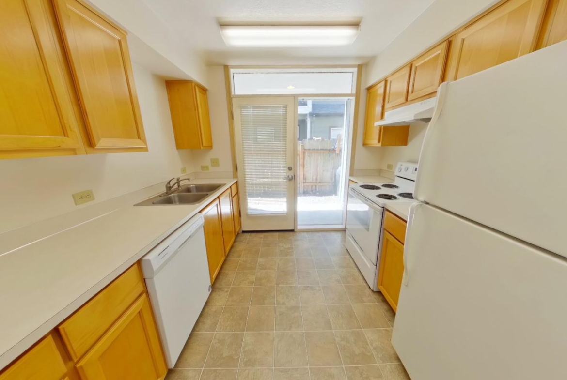 460 E 14th Ave #4 | 3