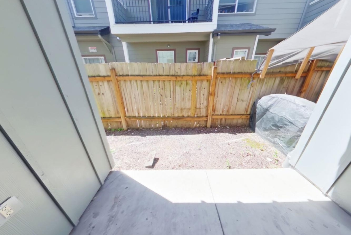 460 E 14th Ave #4 | 4