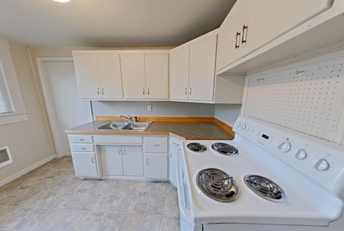 671 East 16th Avenue #2 | 7