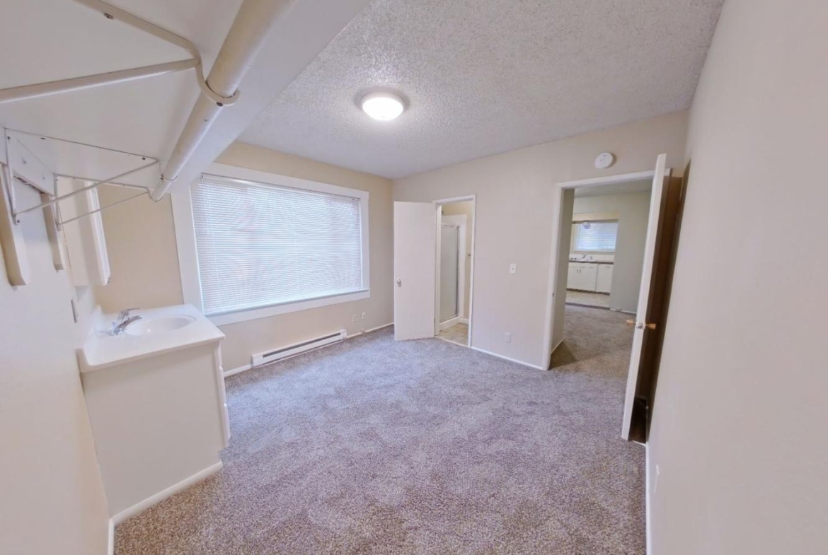 671 East 16th Avenue #4 | 4
